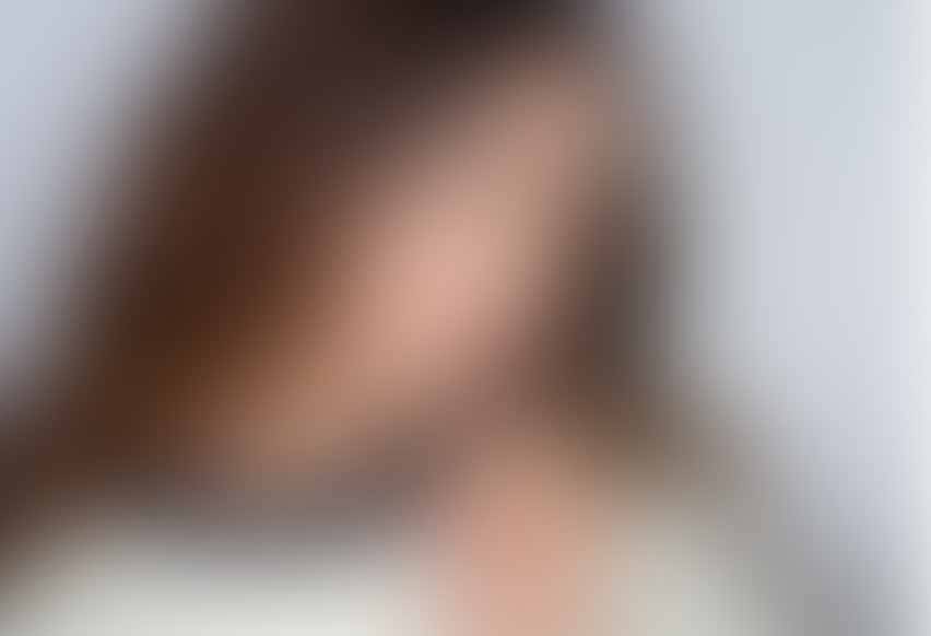 بالفيديو – تقديم عصير متعفن كريه الرائحة لفنانة عربية وهي تنفجر غضباً في بلد خليجي