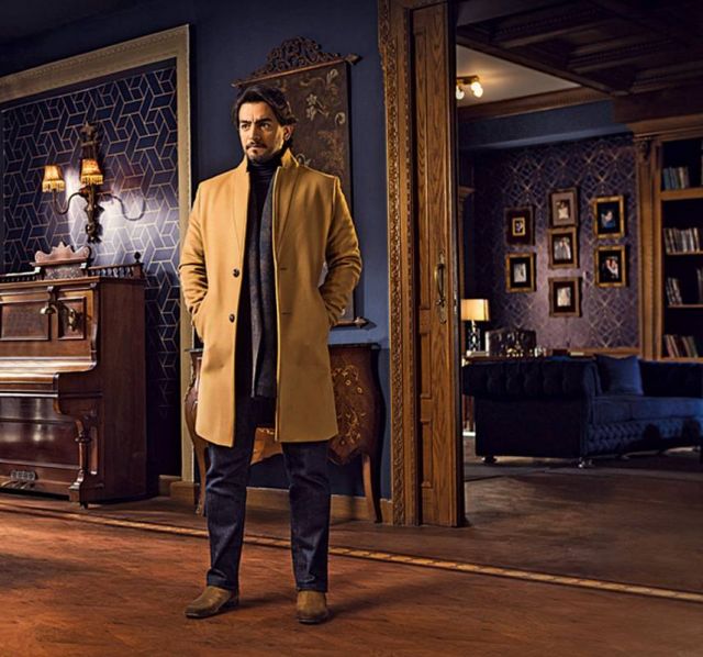 يؤكد أنه خاض مغامرة كبيرة في رمضان...
هاني سلامة: 
مواقع التواصل عالم افتراضي لا أنتمي إليه