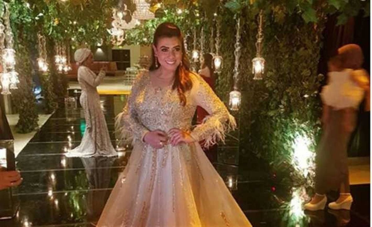 بالفيديو - نشوى مصطفى تمارس دور الحماة.. هذا ما حذرت منه زوجة ابنها في حفل الزفاف