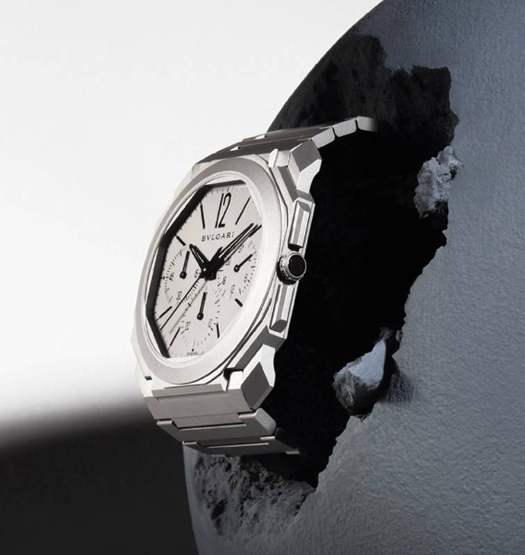 Bvlgari
تتخطى حواجز الصيغ التقليدية
مع إطلاق منظومة الكرونوغراف الميكانيكية