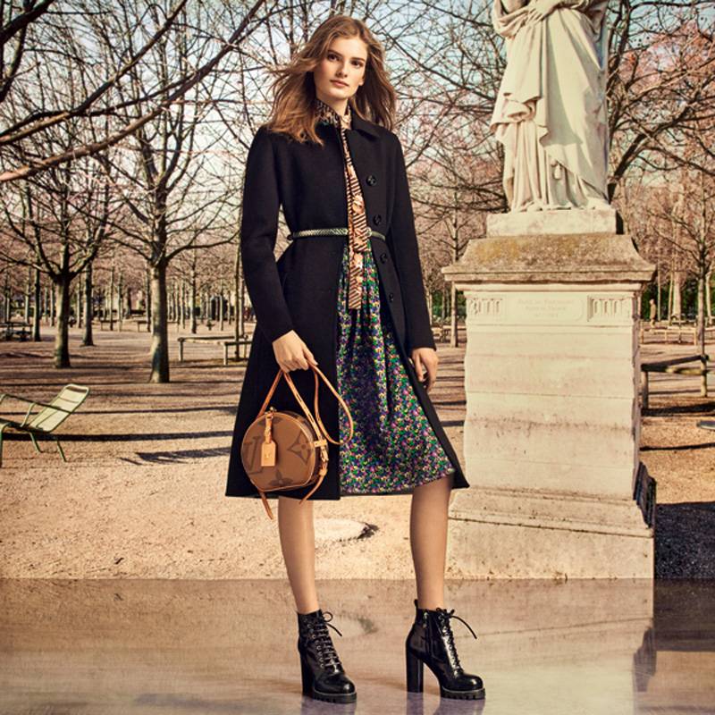 LOUIS VUITTON MONOGRAM
الأناقة في حقيبة