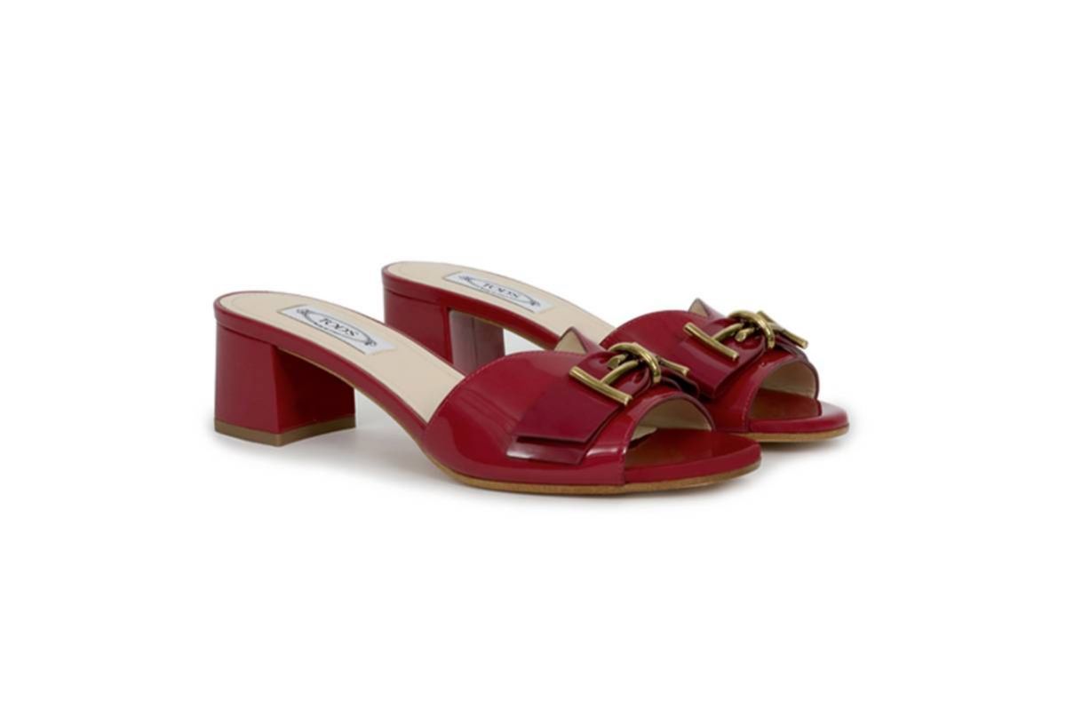 Tod’s
تطلق مجموعة حصرية 
من الصنادل في الشرق الأوسط