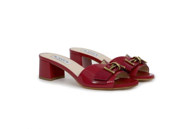 Tod’s
تطلق مجموعة حصرية 
من الصنادل في الشرق الأوسط