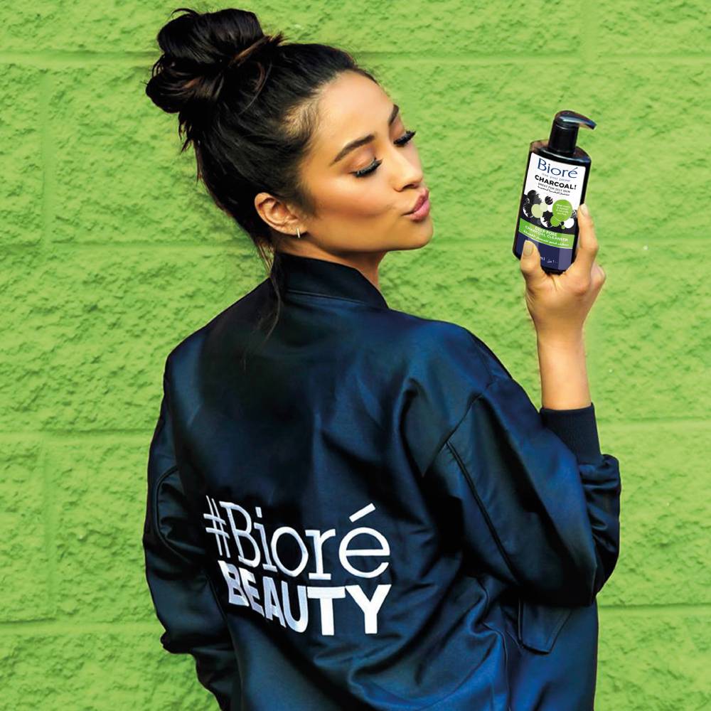 Bioré Charcoal Rescue سر المسامات النظيفة... اكتشفيه واحصلي على بشرة نقية جداً