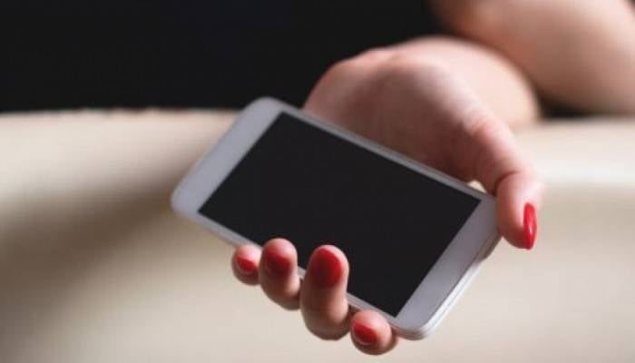 في مصر - محامي يتجسس على النساء في غرف نومهن.. لن تصدقوا طريقته!