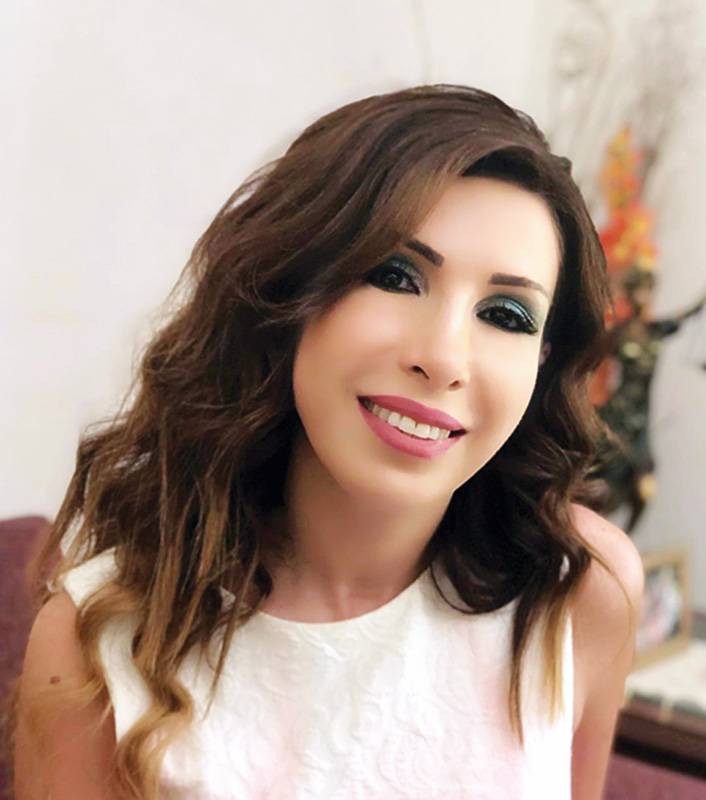 نسرين هاشم:
في مقدور أي شخص يتمتع بالإرادة الصلبة والثقة بالنفس أن يحقق أحلامه وطموحاته