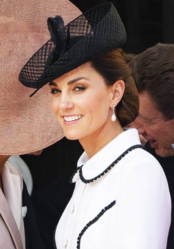 تعلّّمي تطبيق ماكياج
كايت ميدلتون