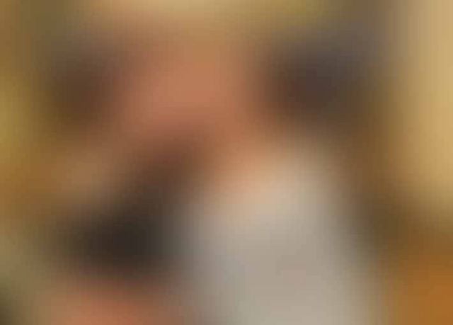 فنانة مصرية تستغيث بأصدقائها لإنقاذ ابنتها من الموت