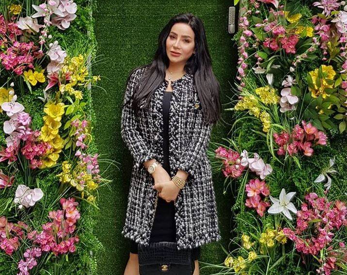 هل رأيت لجين عمران بالجينز الأزرق من قبل؟ هكذا كشف حقيقة وزنها