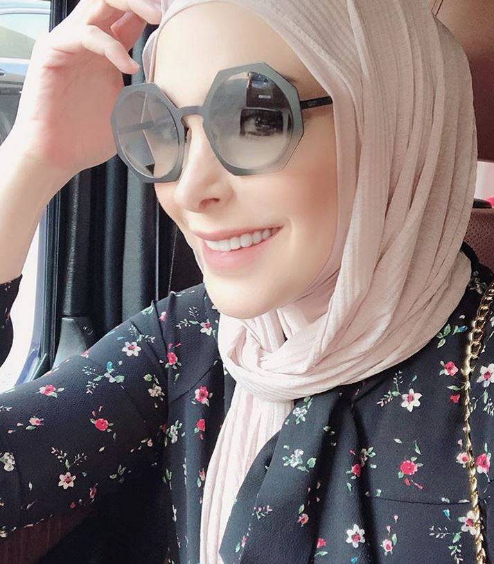بالصورة –أمل حجازي تحدث ضجة بسبب ملابس السباحة... لماذا قالت 