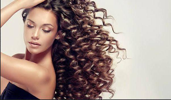 بالفيديو – تعلمي طريقة الحصول على شعر 