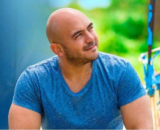 محمود العسيلي يحدث ضجة بصورة جديدة مع هذه الفتاة!