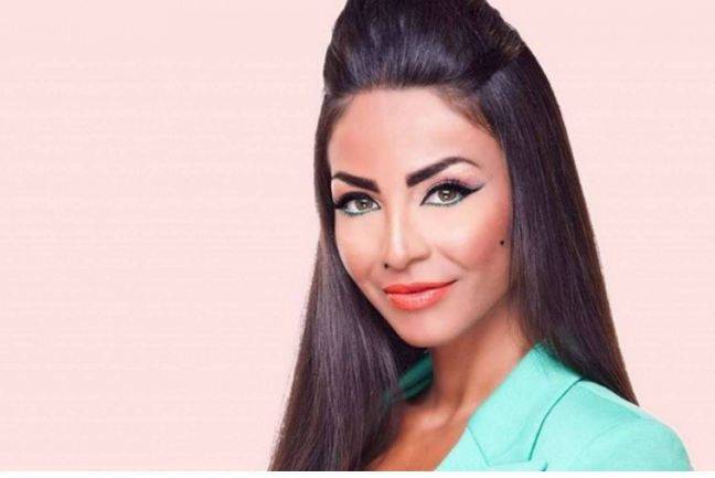 دوللي شاهين تثير ضجة بصورتها المثيرة.. تجاوزت الخطوط الحمراء!