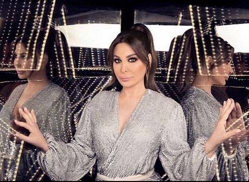 بالفيديو - إليسا تنبض بالحياة باطلالتين رائعتين.. هكذا رقصت وغنت مع ناصيف زيتون