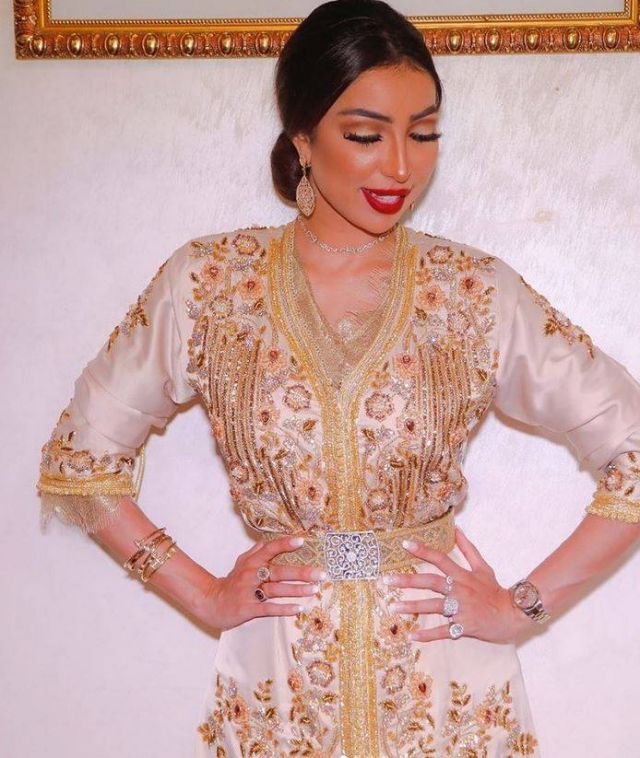 بالفيديو – بعد عودة حلا الترك... هل تنشغل دنيا بطمة بطلاق والديها؟ إليكم التفاصيل