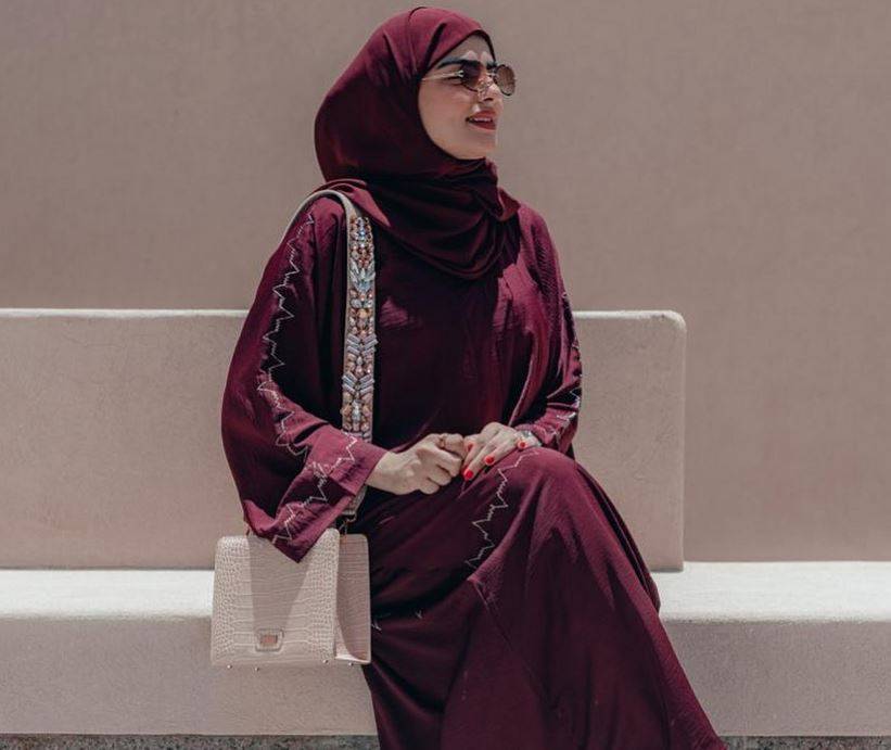 بالفيديو والصورة – تعرفوا أخيراً إلى شقيقتي سارة الودعاني... وإحداهما ترفض هذا الطلب لها