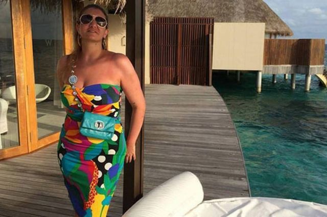 بالفيديو - شاهدوا كيف احتفلت غادة عبد الرازق بعيد ميلادها في المالديف؟