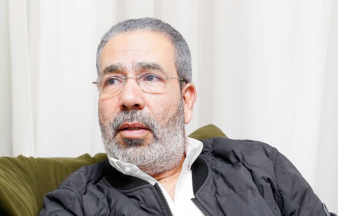 مدحت العدل يهاجم أغنية نجوى كرم ويقول: 