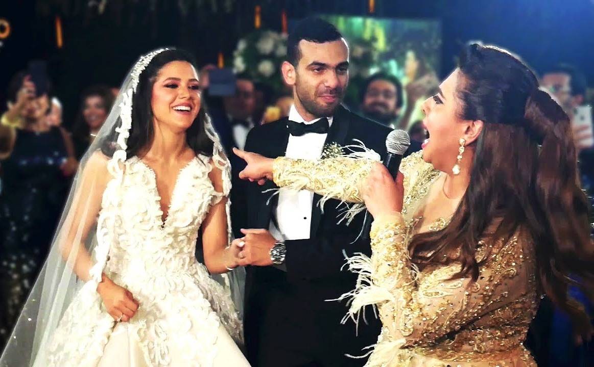 بعد أغنيتها الطريفة بزفاف ابنها.. نشوى مصطفى تتلقى عرضاً غريباً!