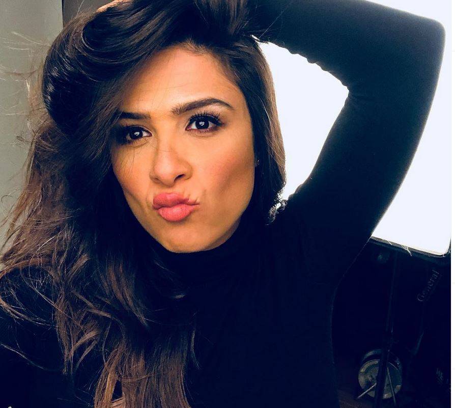 بالصور – ياسمين عبد العزيز ترتدي فستان رانيا يوسف... هذا ما اضافته ليصبح محتشماً