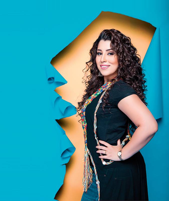 آيتن عامر:
ابني بخير ولم أخضع لجراحة تجميل