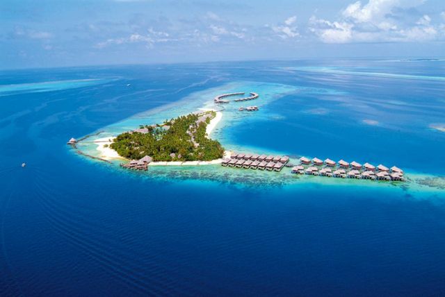 عيشي روعة جزر المالديف وفخامتها
Maldives Islands‎