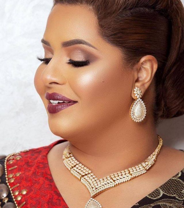 بالفيديو – تعرفوا إلى شقيقة هيا الشعيبي... هل تشبهها برأيكم؟