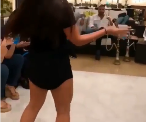 بالفيديو– إطلاق أبشع الصفات على فنانة لبنانية بسبب طريقة رقصها من دون سروال في جلسة خاصة