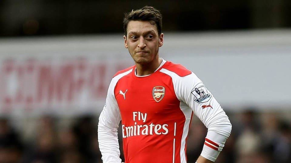 بالفيديو - هجوم مسلح على مسعود اوزيل الذي أصيب بالرعب