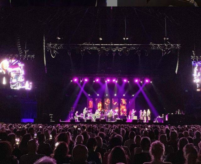 مفاجأة صادمة – اكتشاف أبوة فنان شهير جداً لرجل في الـ43... وهذه التفاصيل