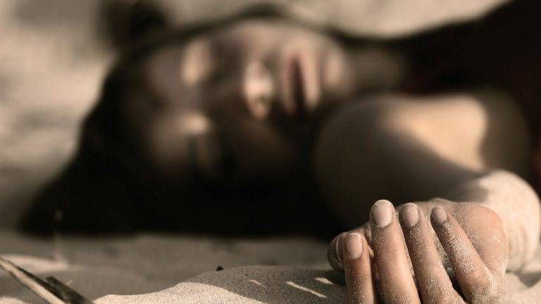 انتحار فتاة في مدينة سعودية