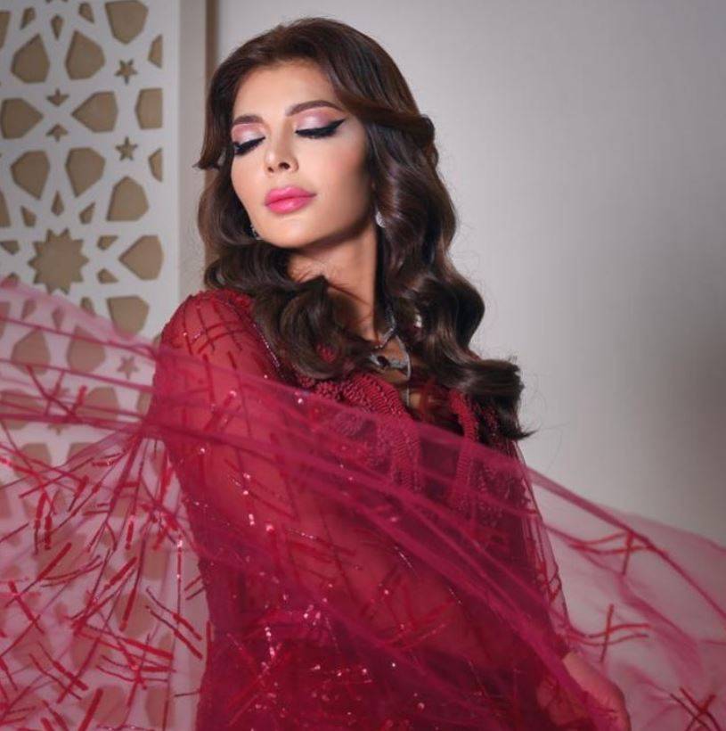 بالصورة - إطلالة أصالة المبهرة تنسي الجميع ضجة خلافها الأخير مع أحلام... هذا ما اختارته