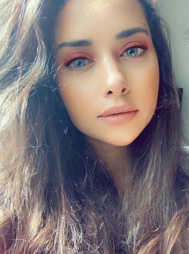بلقيس تعلن أخيراً سبب عدم تحدثها بلهجة بلدها... إليكم ما كشفته