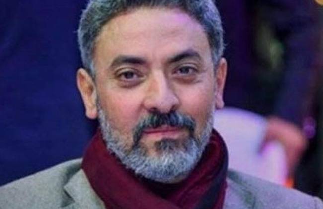 الموت يفجع فتحي عبد الوهاب