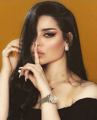 بالصور - رسائل مفاجئة من جليلة تقلق الجميع.. ما علاقة تامر حسني؟
