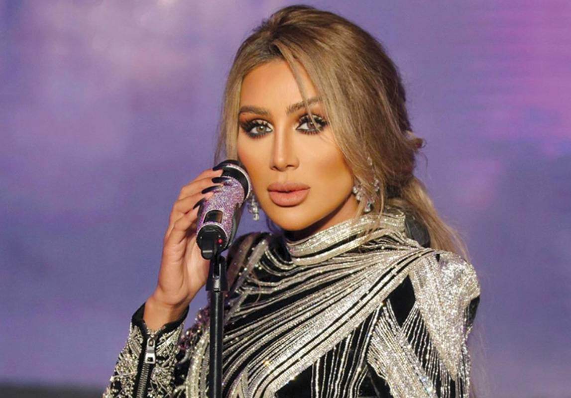 مايا دياب
تصوّر اغنيتين على طريقة الفيديو كليب