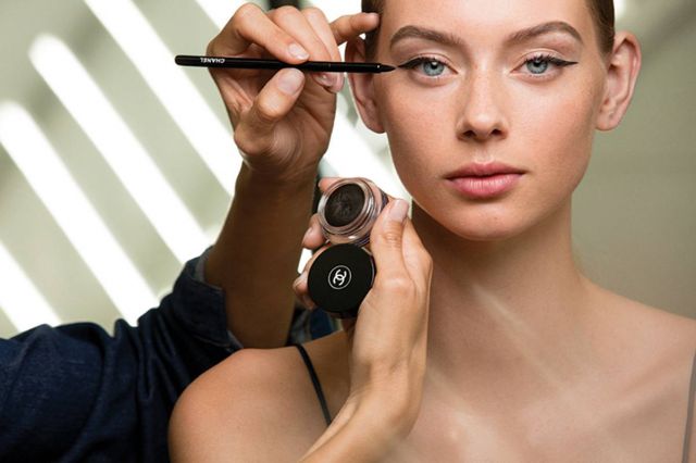 ماكياج العينين