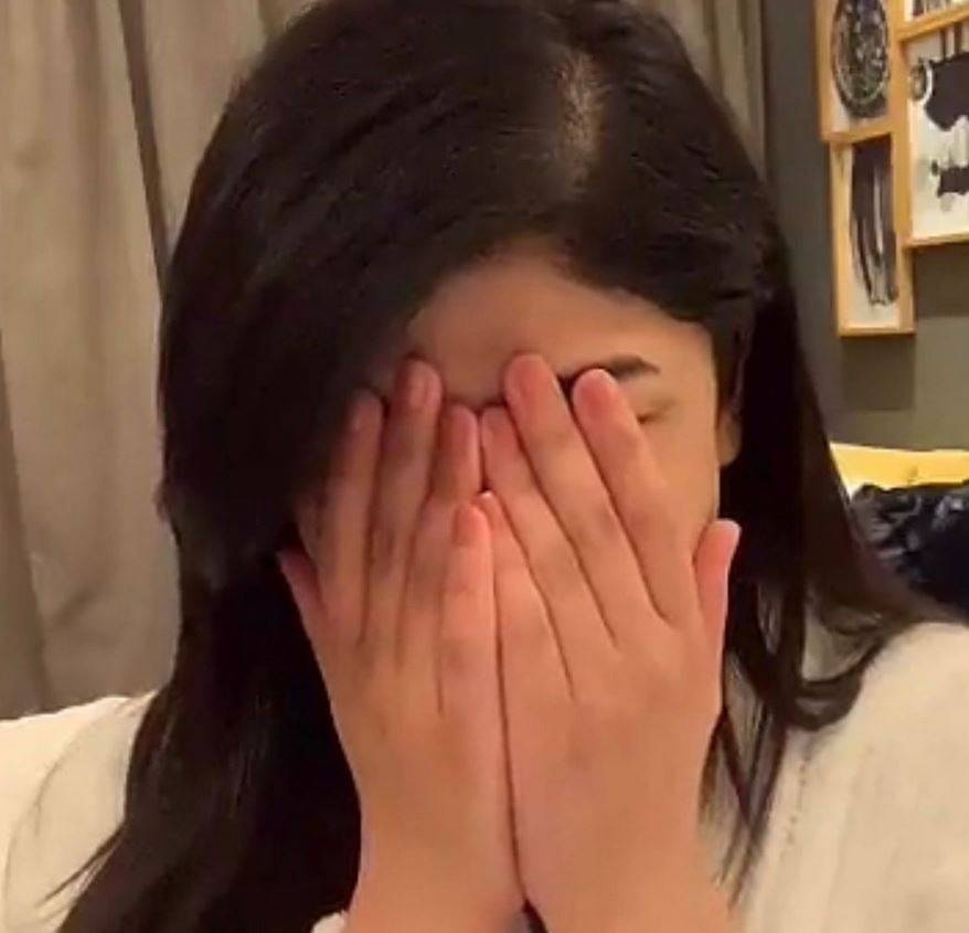 بالفيديو – فنانة وزوجة مخرج خليجي تشعل المواقع بإعلان طلاقهما... هذا ما قالته عن الخداع