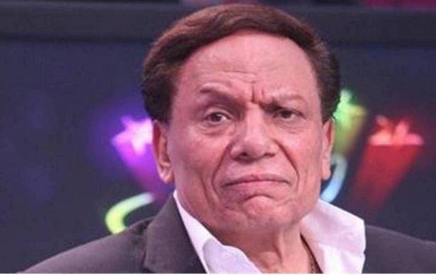 بالفيديو - فنان شهير يعترف: هذا ما فعله معي عادل إمام وبكيت بسببه