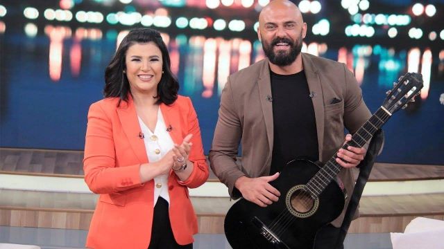 أحمد صلاح حسني مع منى الشاذلي