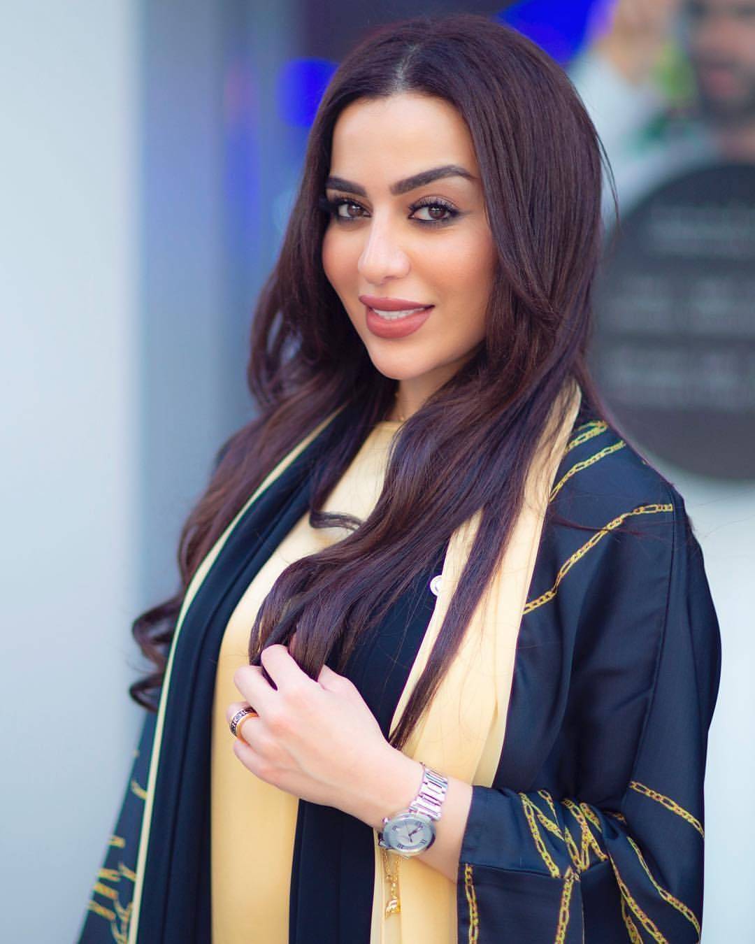بالفيديو - الفنانة الإماراتية أريام تكشف مواصفات فتى أحلامها والأمر الذي لا تخجل منه