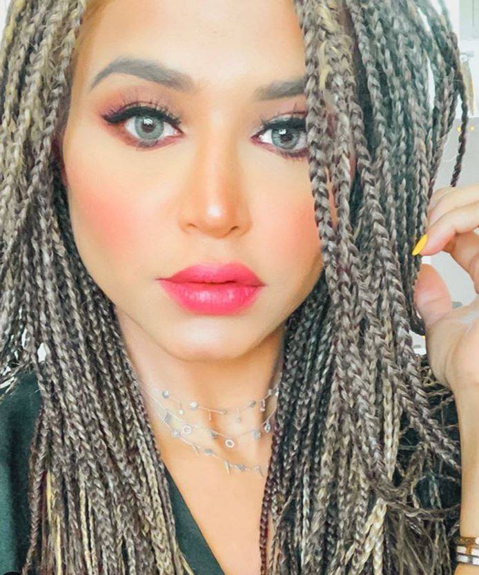 بالفيديو - نهى نبيل تصدم الجميع بشكلها الجديد... تشبه 