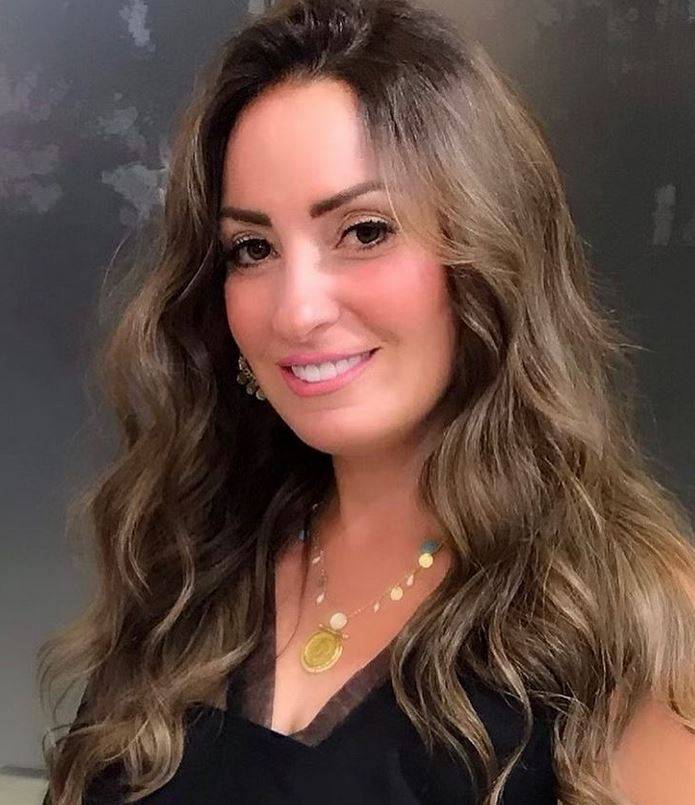 بالصور والفيديو - نيرمين الفقي تخطف الأنظار... شاهدوا ما فعلته في المسبح