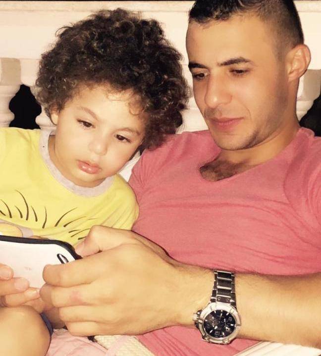طليق شقيقة أنغام ينشر فيديو صادم: شرطة ودموع نجله.. ماذا حدث؟