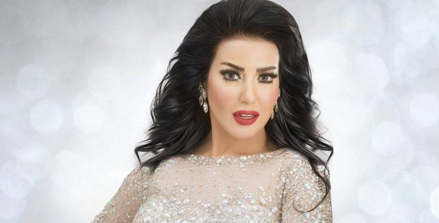 الفنانة سمية الخشاب
