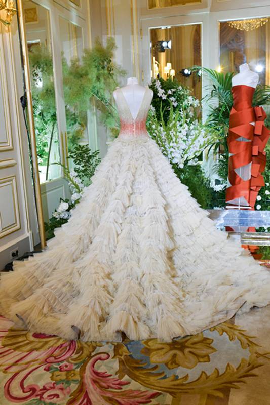 فستان رائع  من رامي العلي - Rami Ali