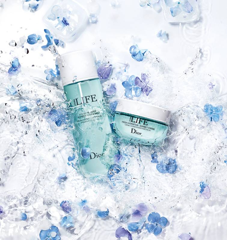DIOR HYDRA LIFE
FRESH REVIVER  SORBET WATER MIST
الرذاذ المرطب الأساسي لبشرتك صيفاً