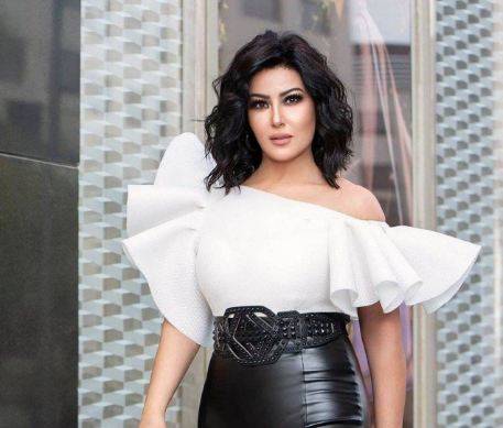 سمية الخشاب تكشف حقيقة زواجها من رجل مغربي