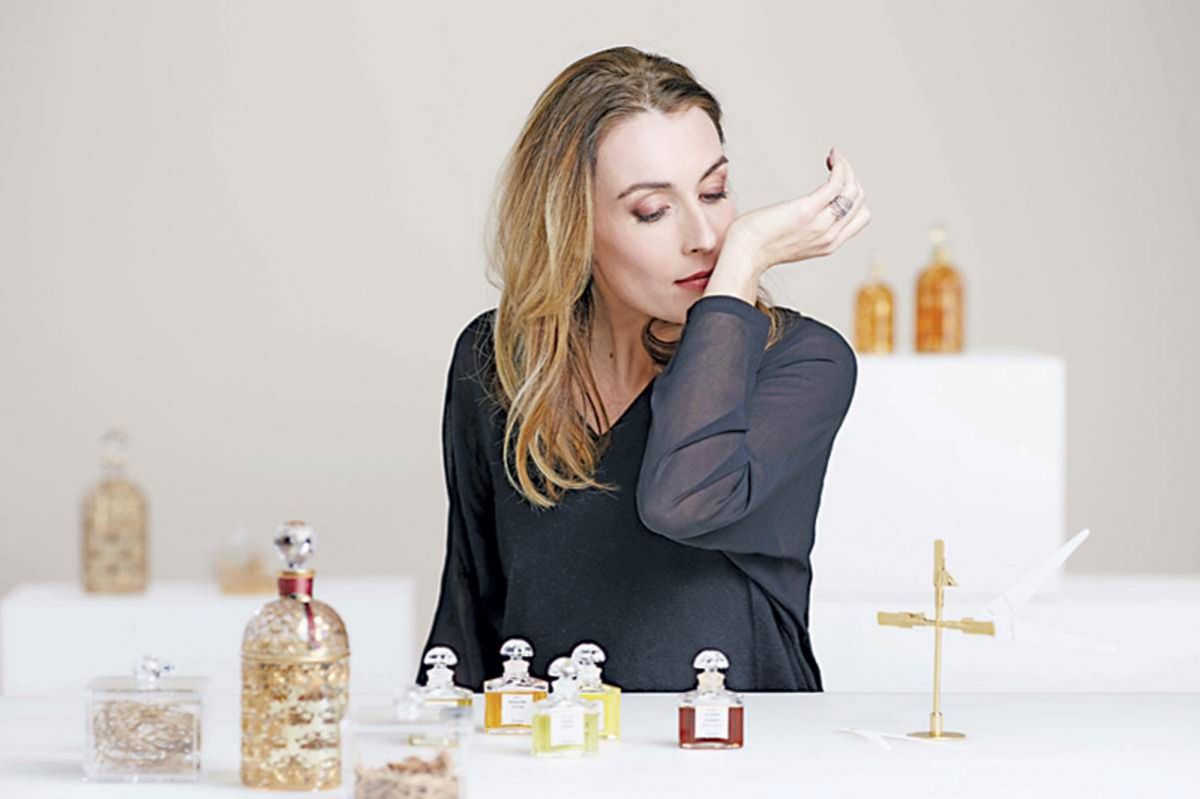 ‏mon GUERLAIN
EAU DE PARFUM INTENSE
عطر كثيف يعبّر عن الانوثة الواثقة