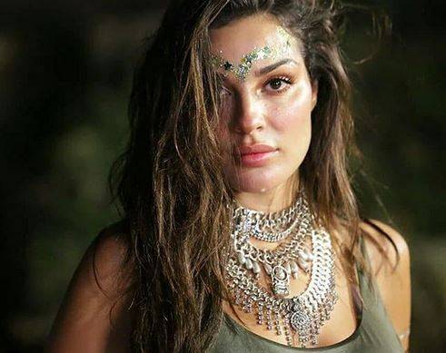 بالفيديو - إبنة نادين نسيب نجيم تقلدها ببراعة.. شاهدوا ماذا فعلت